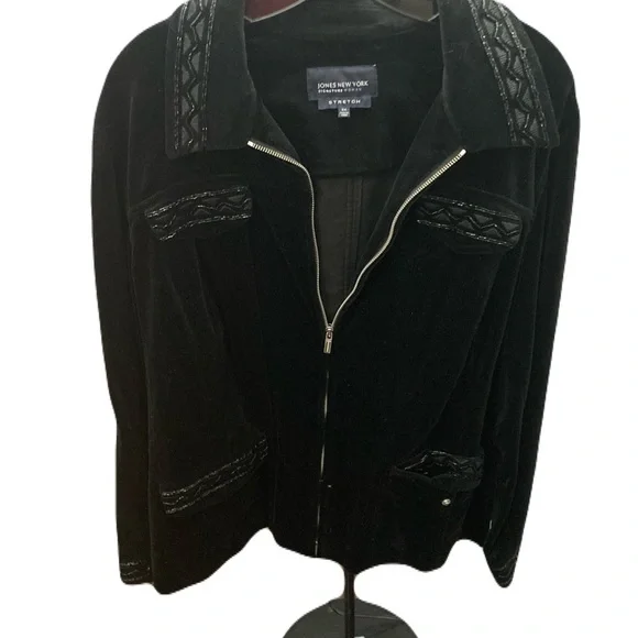 Jones New York Black Bomber Jacket with Quilted Accents - Picture 2 of 4